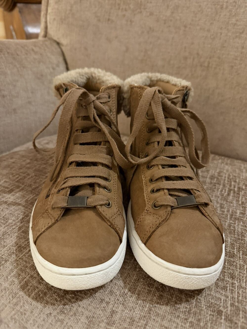 UGG Chestnut Leather High Top Lace Up Zipper Boots 1019716 Womens SIze US 8